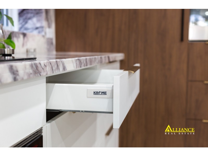 49 Burbank Avenue, East Hills NSW 2213