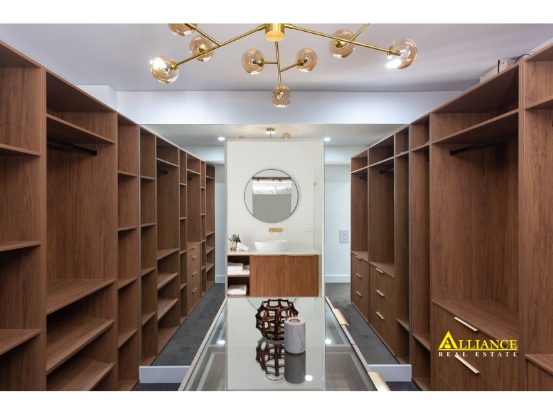 49 Burbank Avenue, East Hills NSW 2213