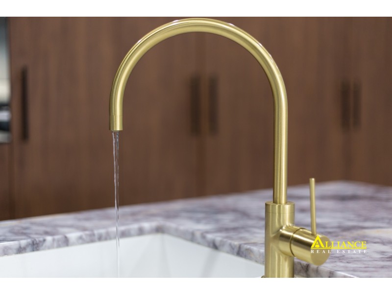 49 Burbank Avenue, East Hills NSW 2213