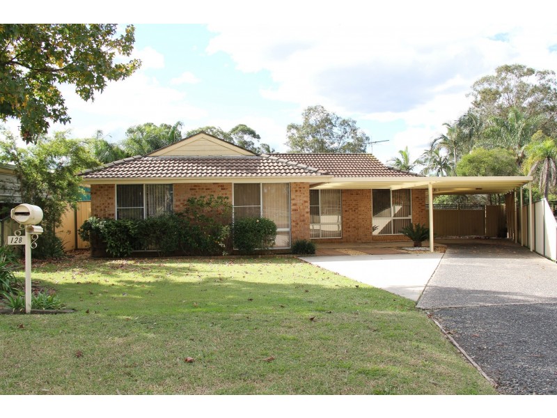 128 Fawcett Street, Glenfield NSW 2167