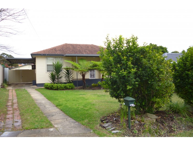 35 Hodgkinson Crescent, Panania NSW 2213