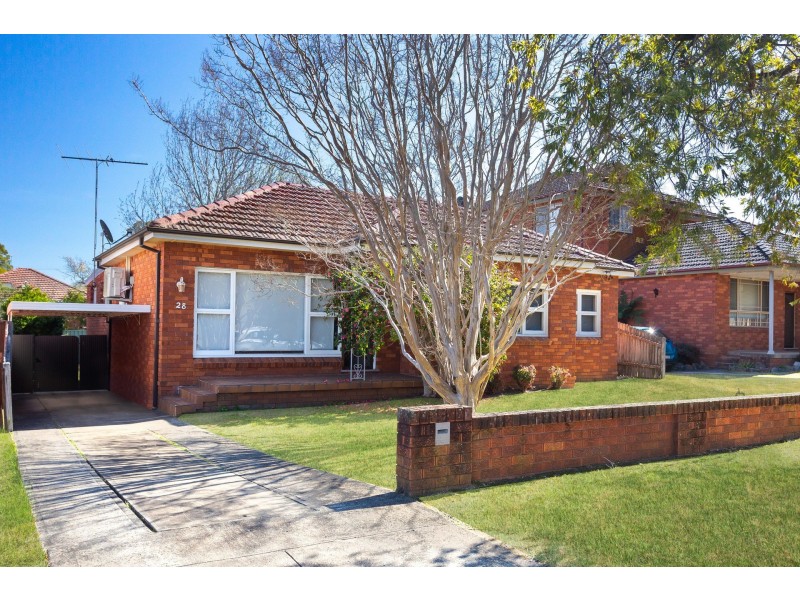 28 Kathleen Parade, Picnic Point NSW 2213