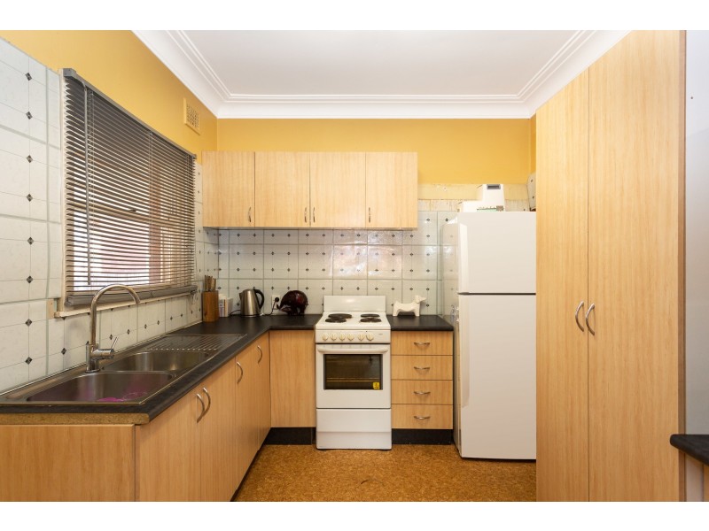 28 Kathleen Parade, Picnic Point NSW 2213