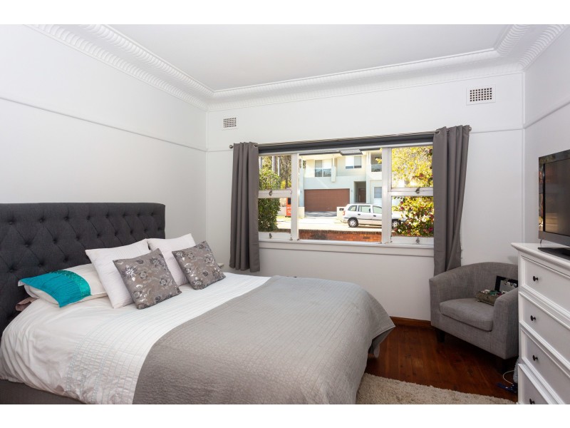 28 Kathleen Parade, Picnic Point NSW 2213