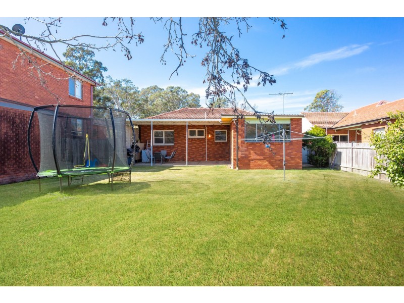 28 Kathleen Parade, Picnic Point NSW 2213