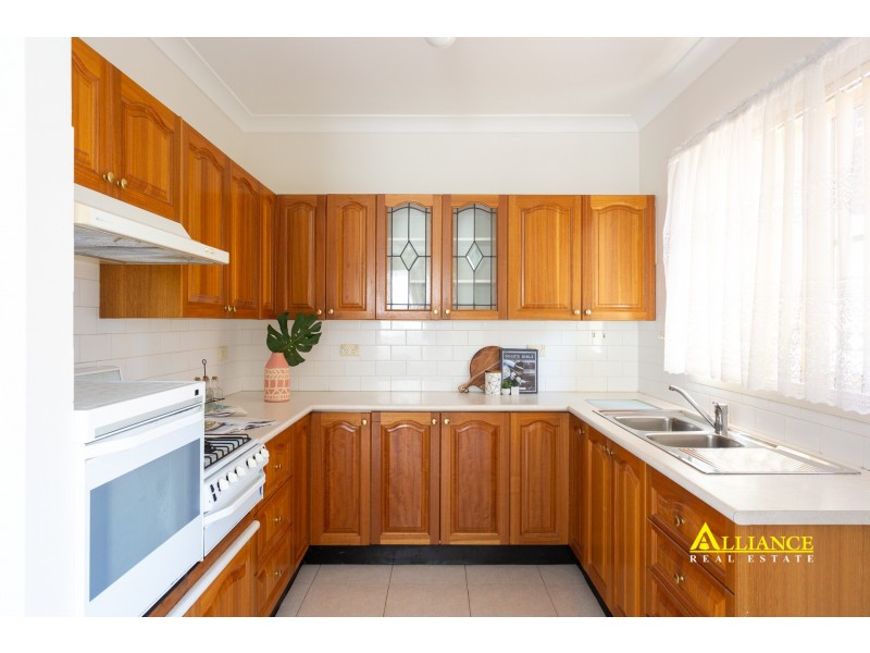 2/15 Panorama Parade, Panania NSW 2213