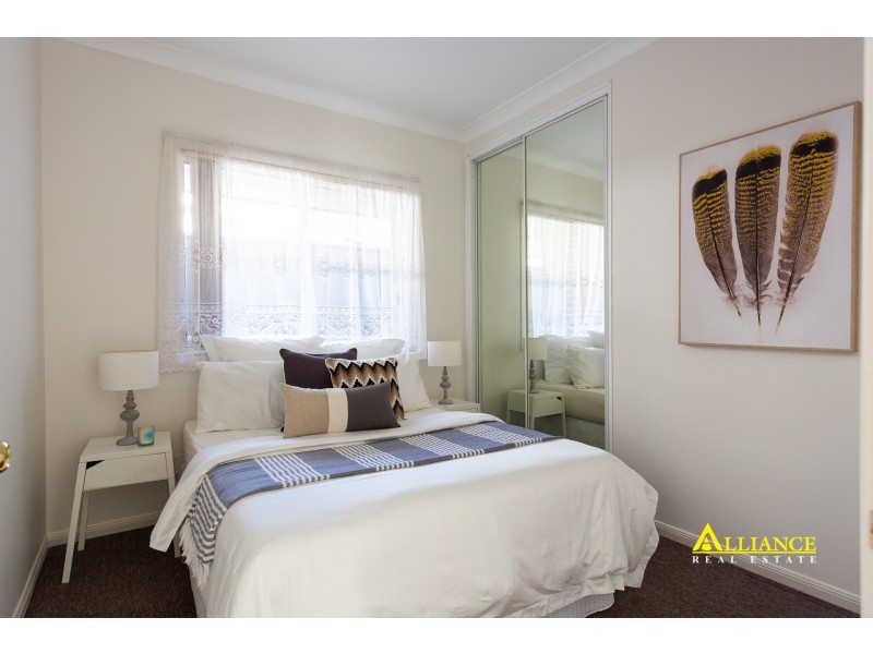 2/15 Panorama Parade, Panania NSW 2213