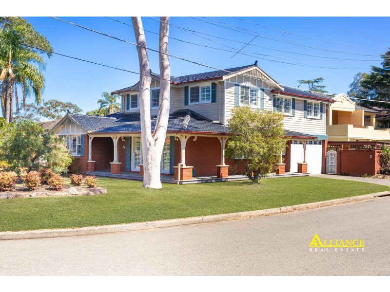 39 Austin Boulevard, Picnic Point NSW 2213