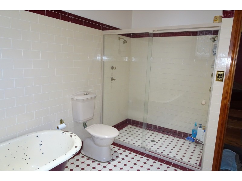 81 Thomas Street, Picnic Point NSW 2213