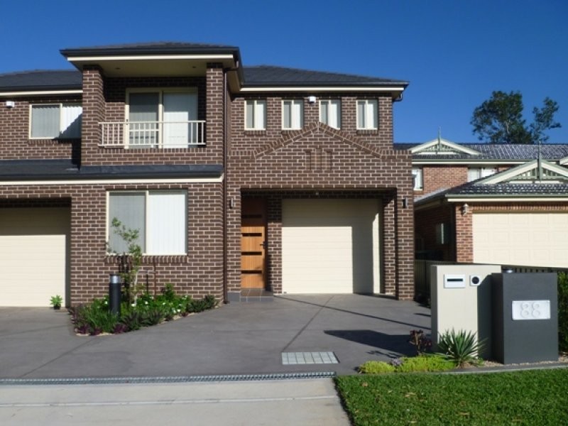 88 Victor Avenue, Picnic Point NSW 2213