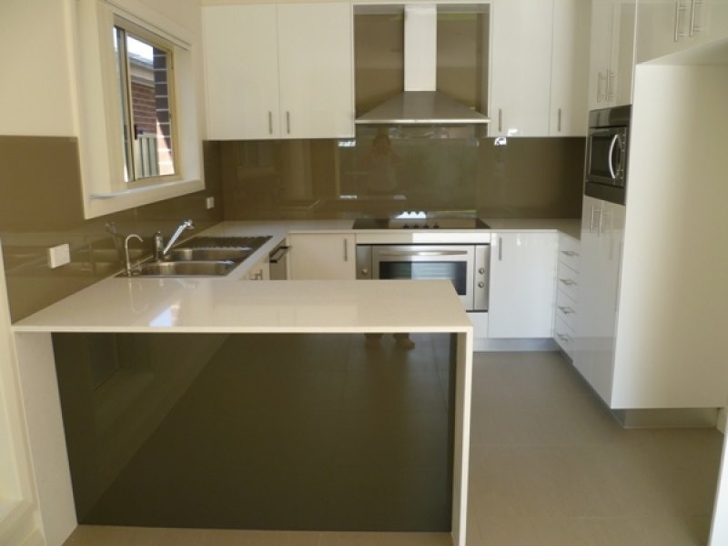 88 Victor Avenue, Picnic Point NSW 2213