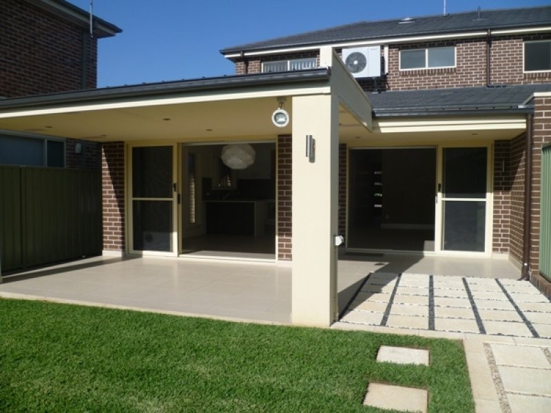 88 Victor Avenue, Picnic Point NSW 2213