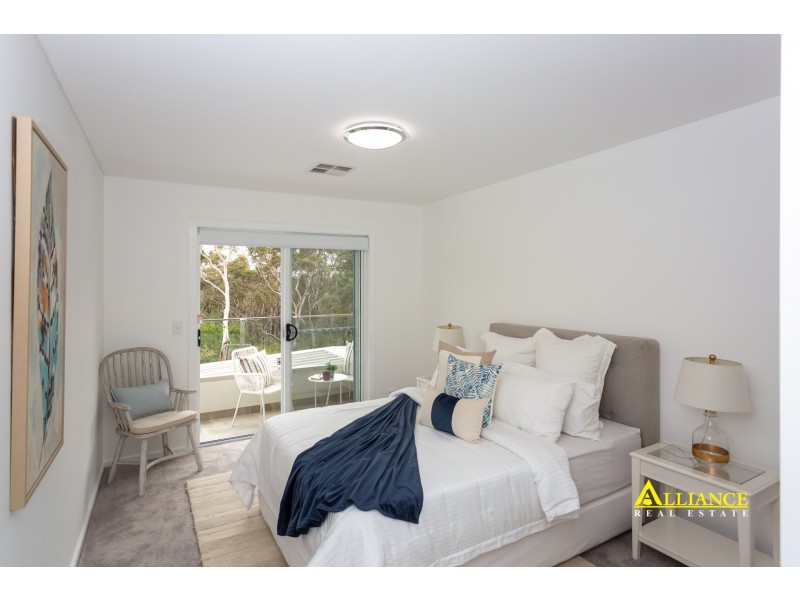 43 Parkview Avenue, Picnic Point NSW 2213