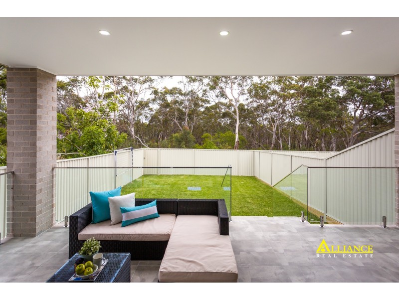 43 Parkview Avenue, Picnic Point NSW 2213
