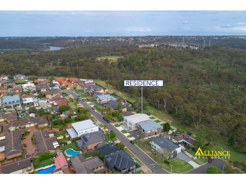 43 Parkview Avenue, Picnic Point NSW 2213