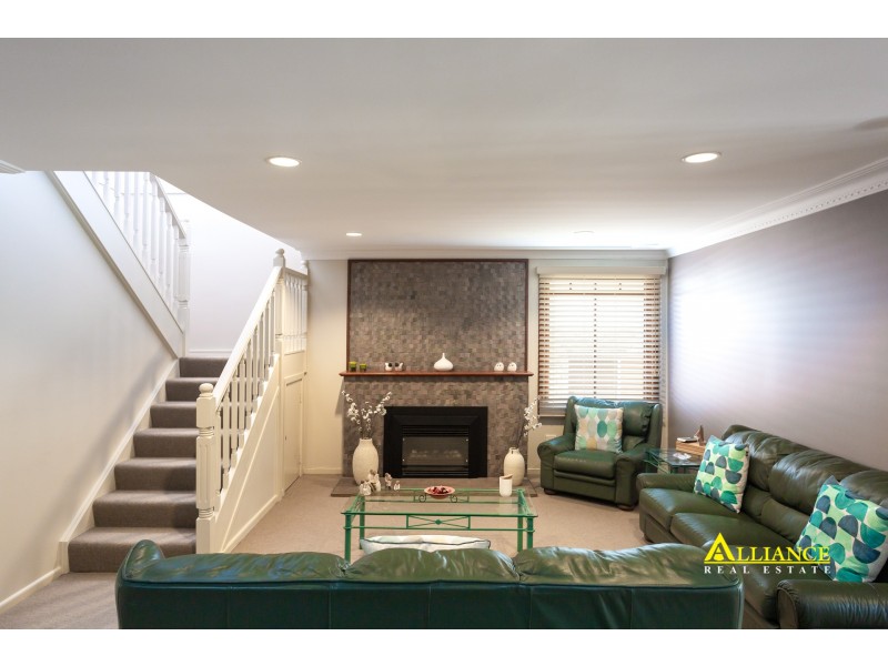 81 Burbank Avenue, Picnic Point NSW 2213