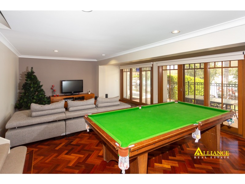 81 Burbank Avenue, Picnic Point NSW 2213