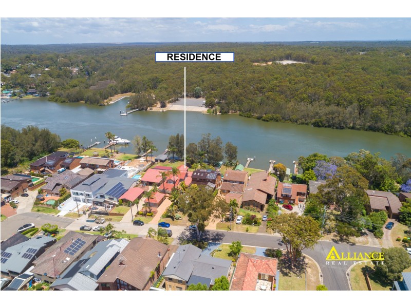 81 Burbank Avenue, Picnic Point NSW 2213