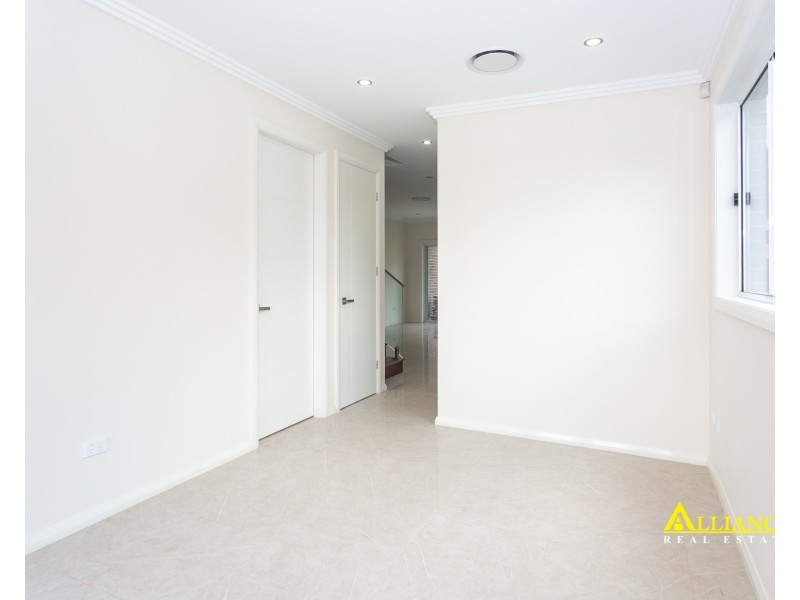 5A Cammarlie Street, Panania NSW 2213