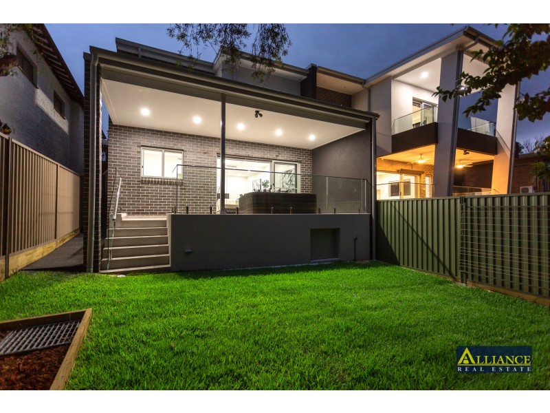 14 Karen Avenue, Picnic Point NSW 2213