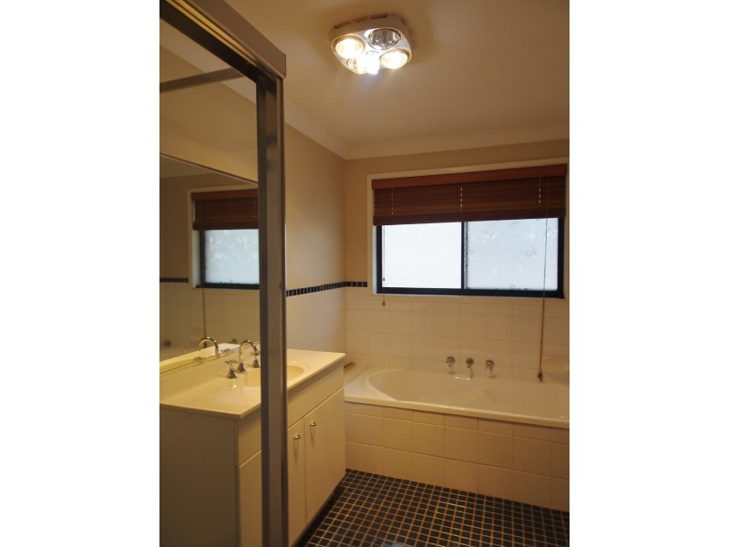 4A Langdale Avenue, Revesby NSW 2212