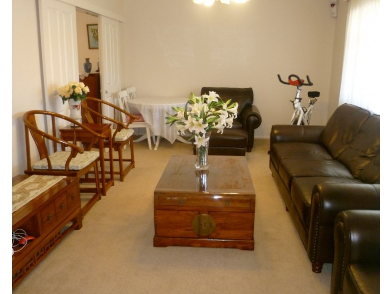 9 Karen Avenue, Picnic Point NSW 2213