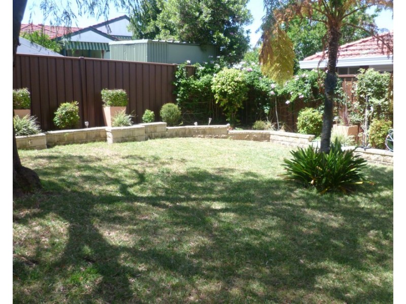 9 Karen Avenue, Picnic Point NSW 2213