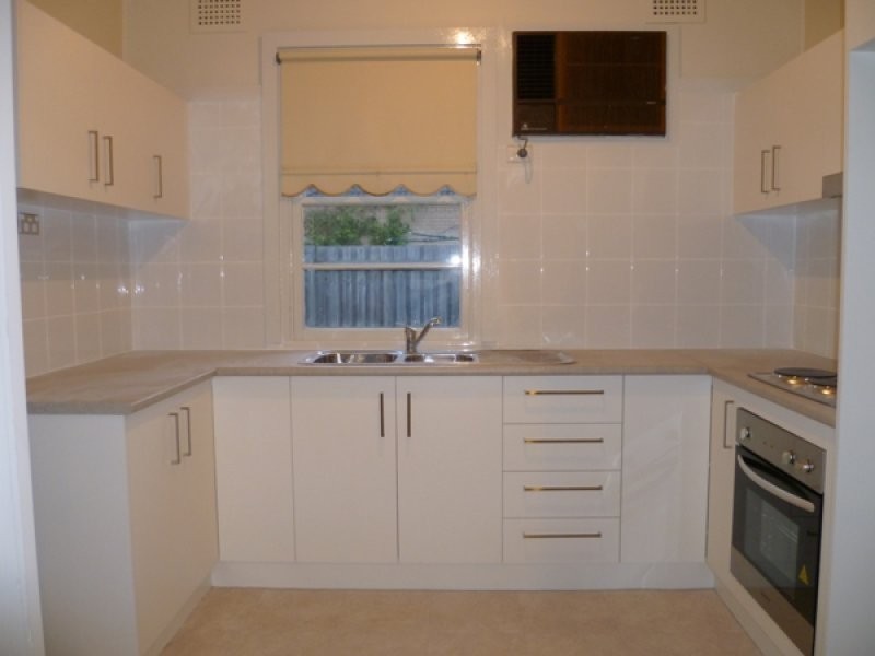 37 Picnic Point Road, Panania NSW 2213