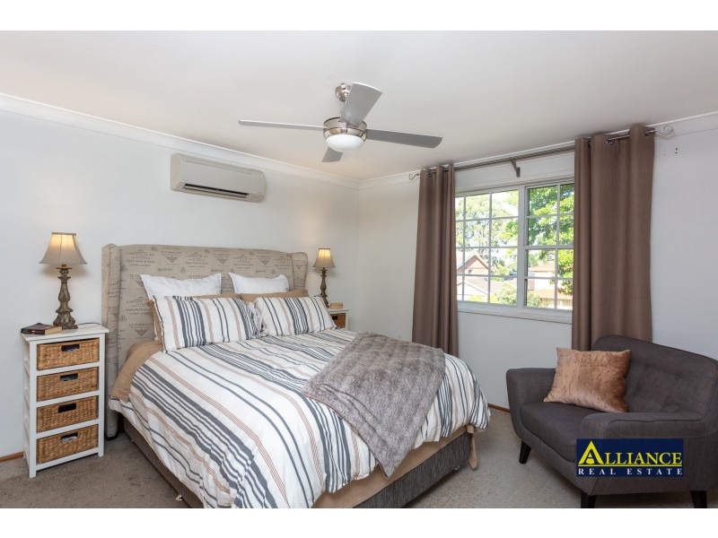 62 Victor Avenue, Picnic Point NSW 2213