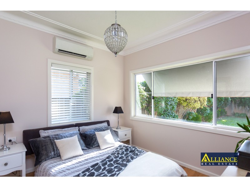 62 Victor Avenue, Picnic Point NSW 2213