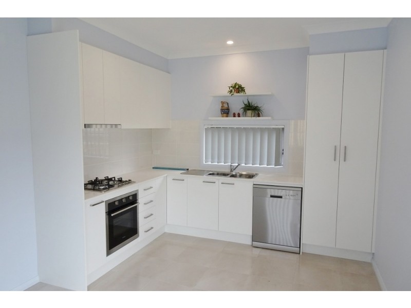 27 Arnold Lane, Panania NSW 2213