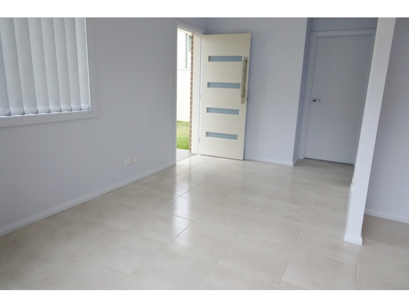 27 Arnold Lane, Panania NSW 2213