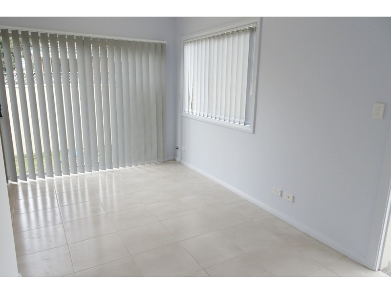 27 Arnold Lane, Panania NSW 2213