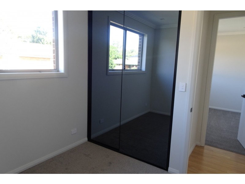 14 Eynham Road, Milperra NSW 2214