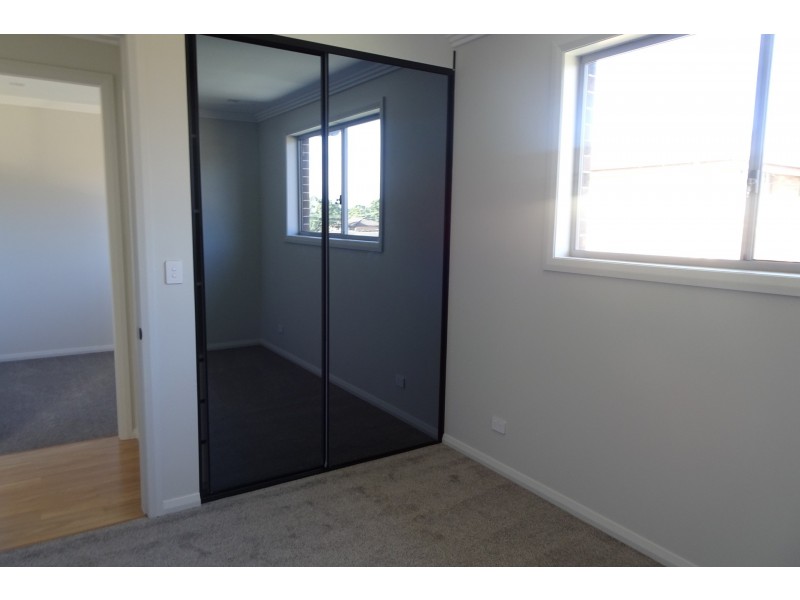 14 Eynham Road, Milperra NSW 2214