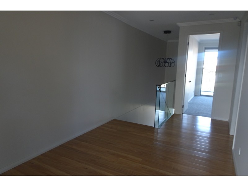 14 Eynham Road, Milperra NSW 2214