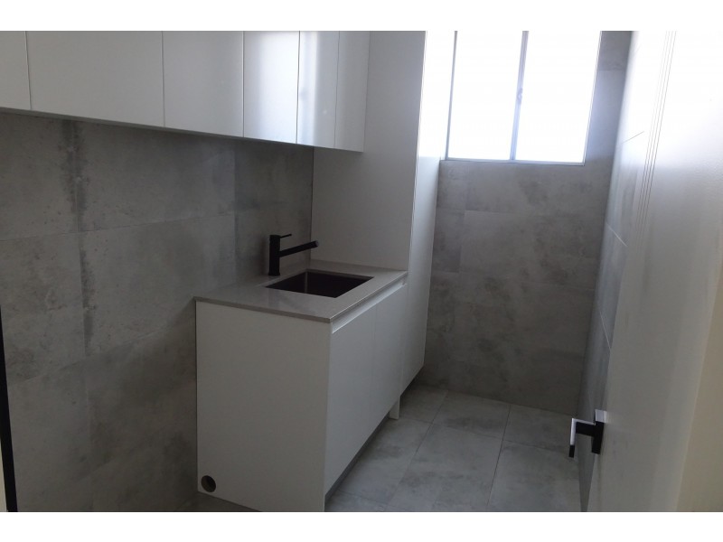 14 Eynham Road, Milperra NSW 2214