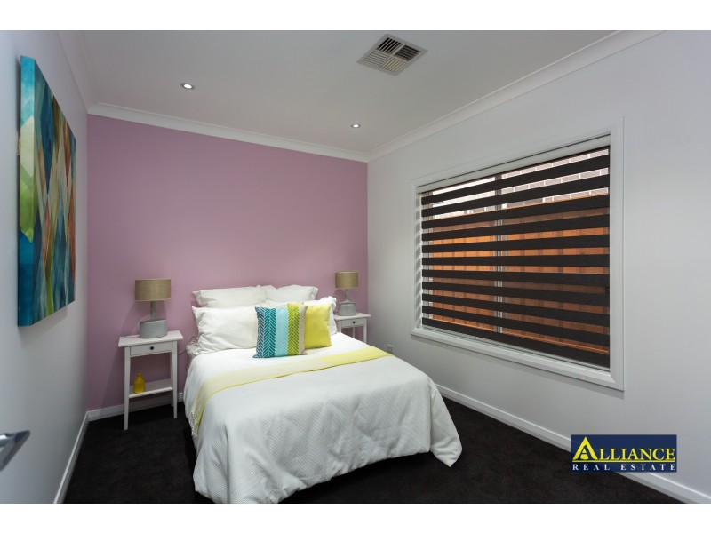 52 Schulten Street, Moorebank NSW 2170