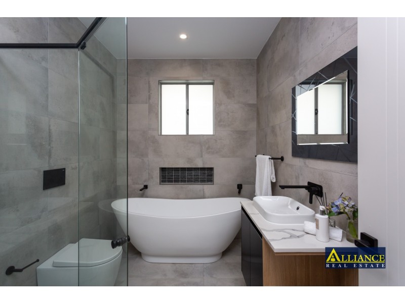 14 Eynham Road, Milperra NSW 2214