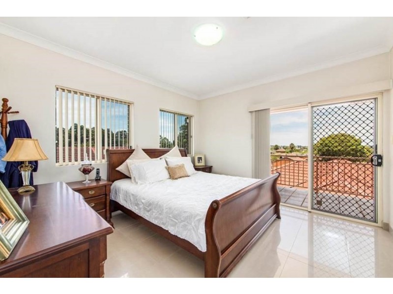 1/165 Edgar Street, Condell Park NSW 2200