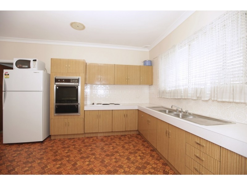 1 Narooma Close, Panania NSW 2213