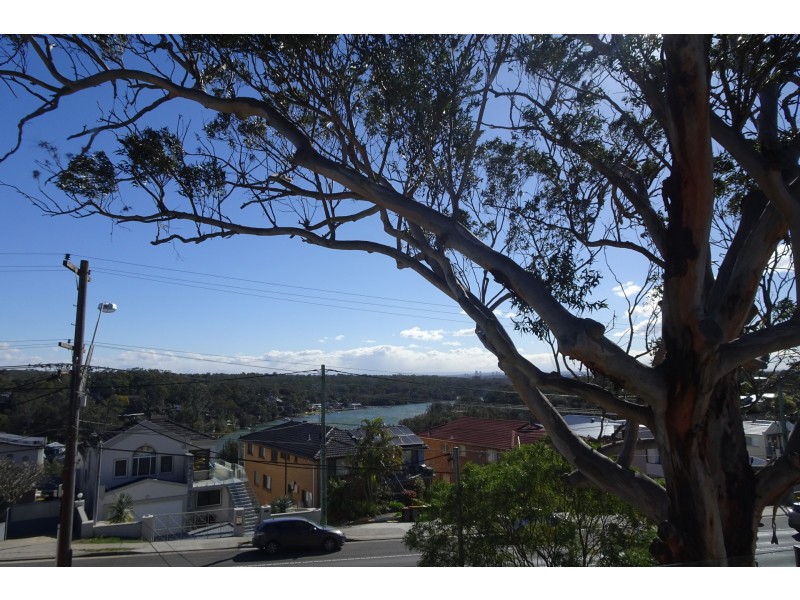 855B Henry Lawson Drive, Picnic Point NSW 2213