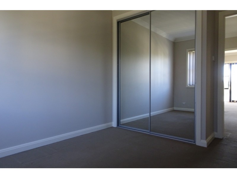 855B Henry Lawson Drive, Picnic Point NSW 2213