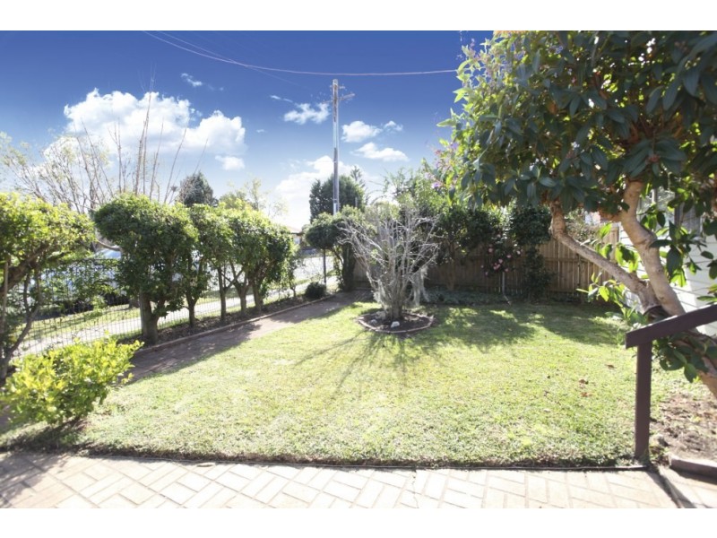 19 Picnic Point Road, Panania NSW 2213