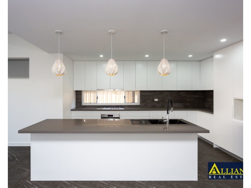 6  Jacaranda Drive, Georges Hall NSW 2198