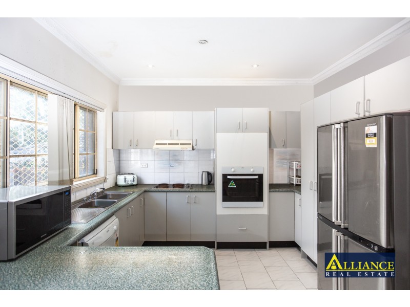 2/128a Queen Street, Revesby NSW 2212