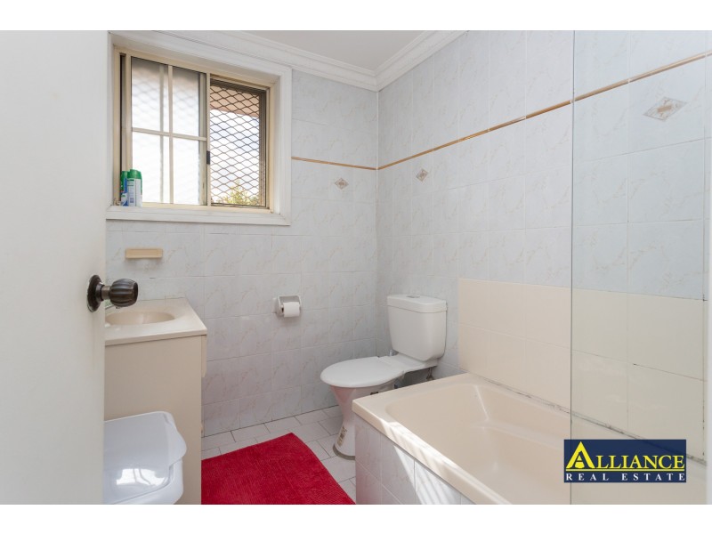 2/128a Queen Street, Revesby NSW 2212