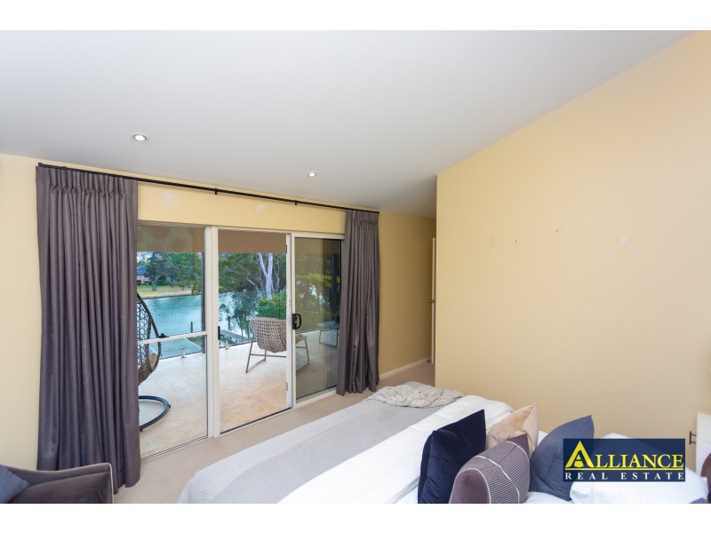 31 Burbank Avenue, East Hills NSW 2213