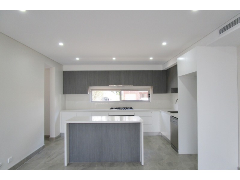 212 Marco Avenue, Panania NSW 2213