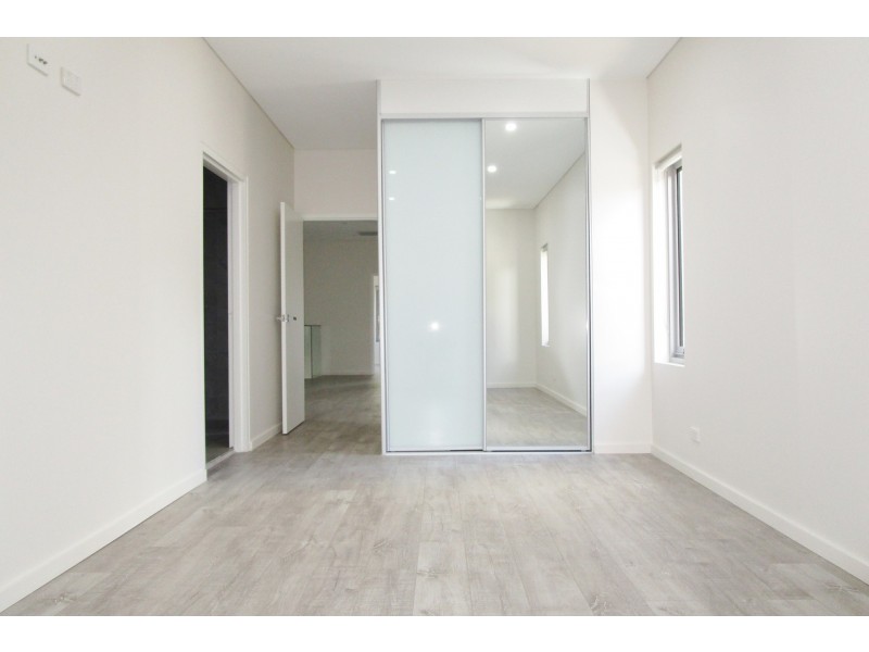 212 Marco Avenue, Panania NSW 2213